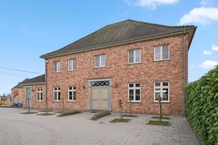 Villa Te Koop Ruime Villa Prive Kantoor Zwembad Tielt Winge