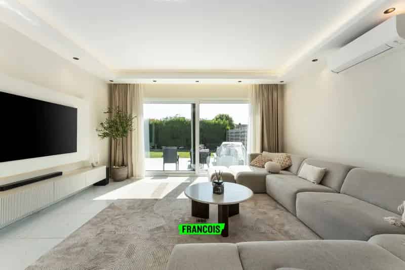 High-End Gerenoveerde (EPC A!) Bungalow in Stene, Oostende