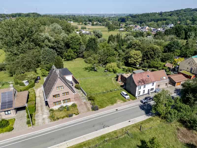 Bouwgrond (17a 80ca) voor het bouwen van een ééngezinswoning