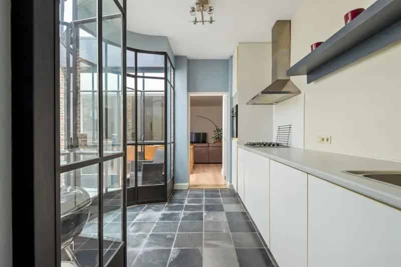 Opbrengsteigendom met 3 appartementen