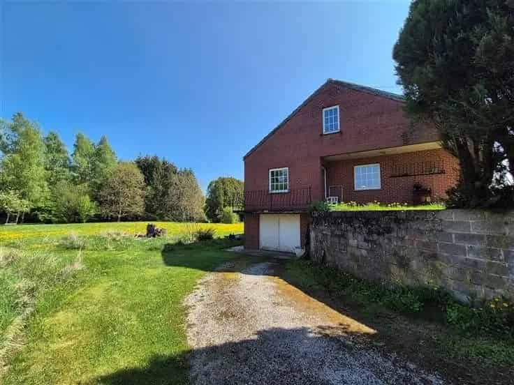 Villa Te Koop 3 slaapkamers Rustige woonwijk