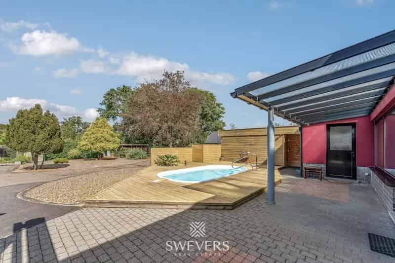 Ruime woning ( 469 m2 ) met veel potentieel op prachtig perceel ( 54a 17ca ) te Bolderberg