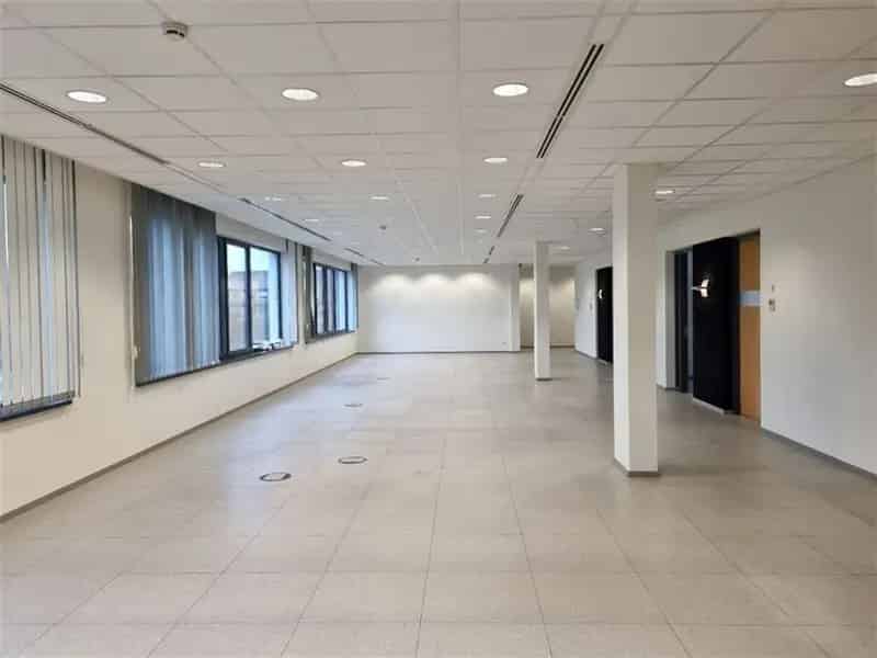 Kantoor te huur in Hasselt vanaf 527 m² met goede ligging