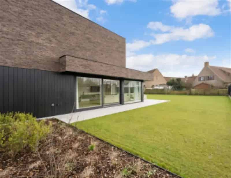 Splinternieuwe villa op 1000m² grond te Oostduinkerke
