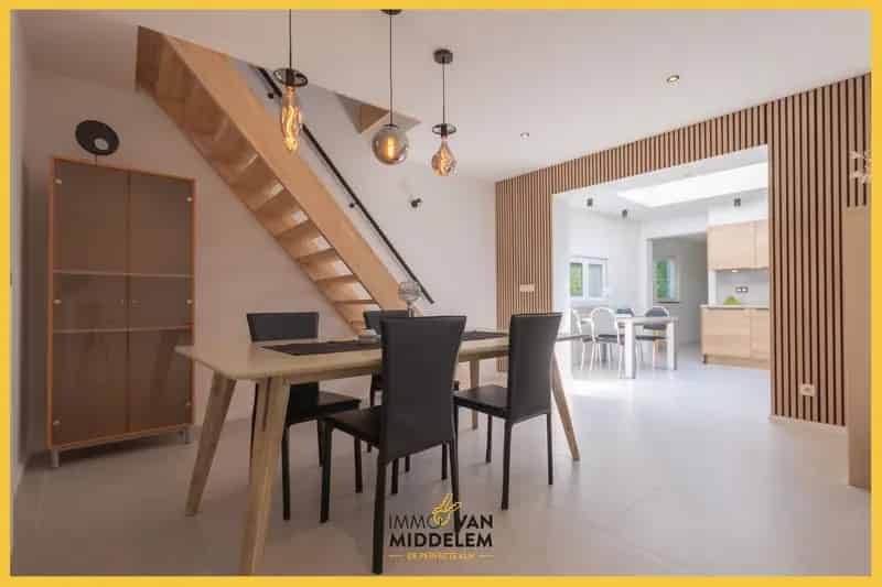 INSTAPKLARE WONING MET 4 SLPKS, GARAGE EN TERRAS
