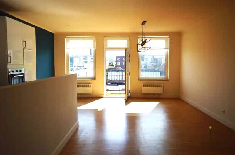 Appartement te huur 1 slaapkamer balkon rustige buurt