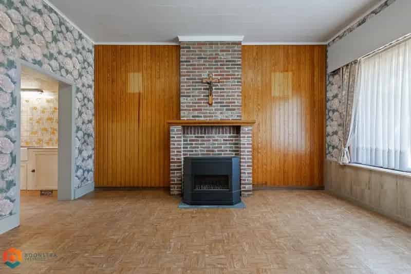 Te renoveren woning met 2 slaapkamers