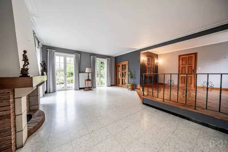 Huis met vijf slaapkamers in Rixensart