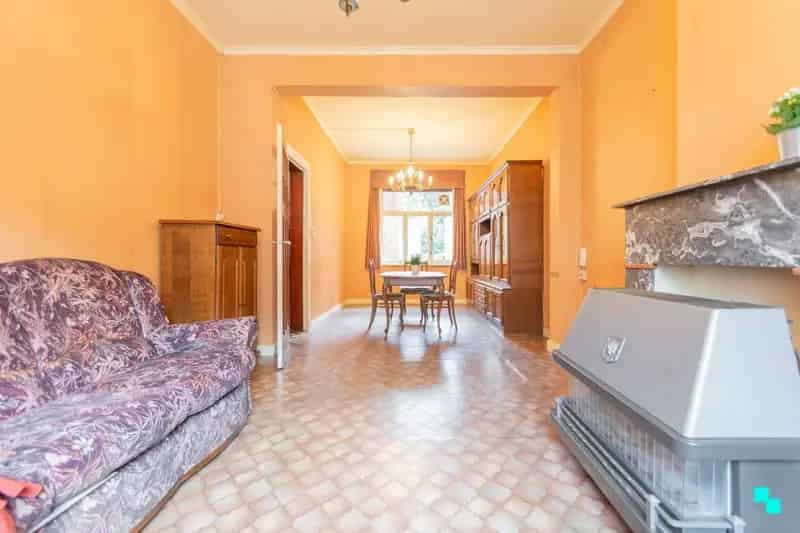 Charmante woning in een van de meest begeerde straten van Gentbrugge