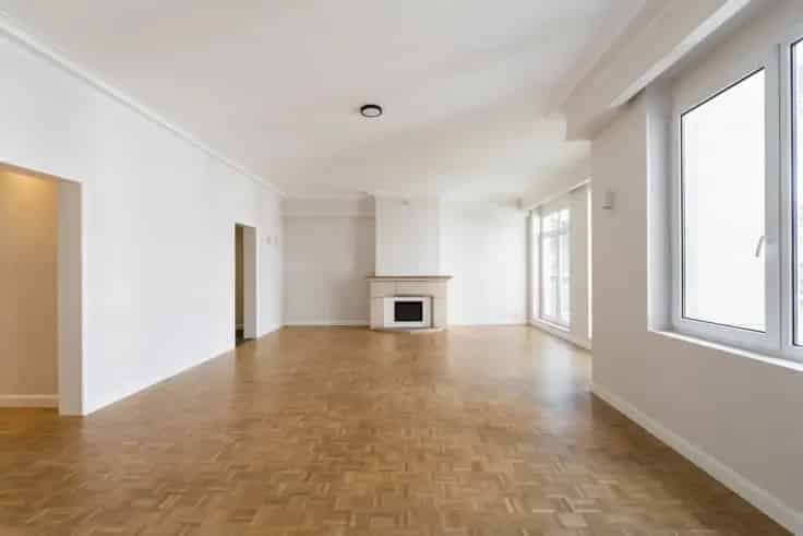 Appartement Elsene 2 slaapkamers gerenoveerd terras