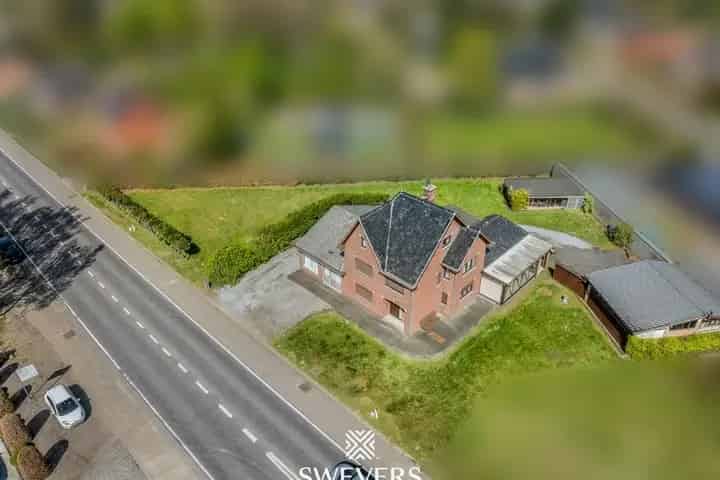 Perceel 17a 10ca met potentieel voor villa, totaalrenovatie of verkaveling te Zonhoven