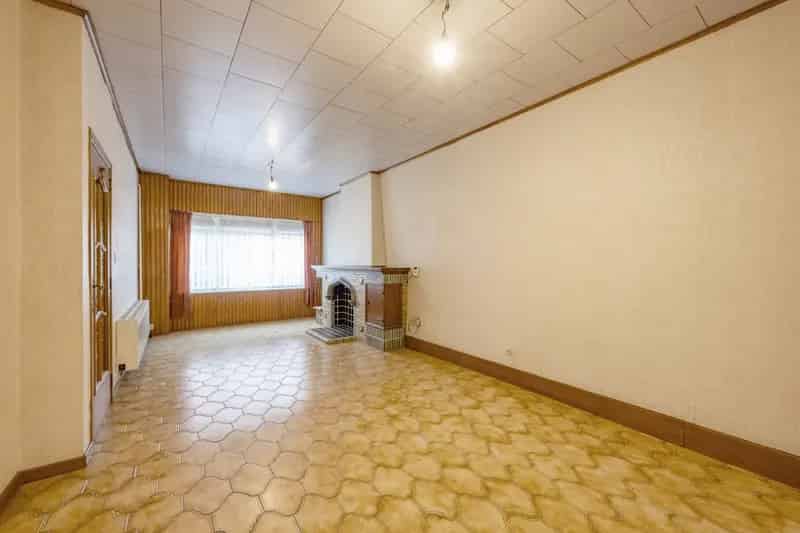 Gezellige Woning Met Tuin En Atelier Te Koop