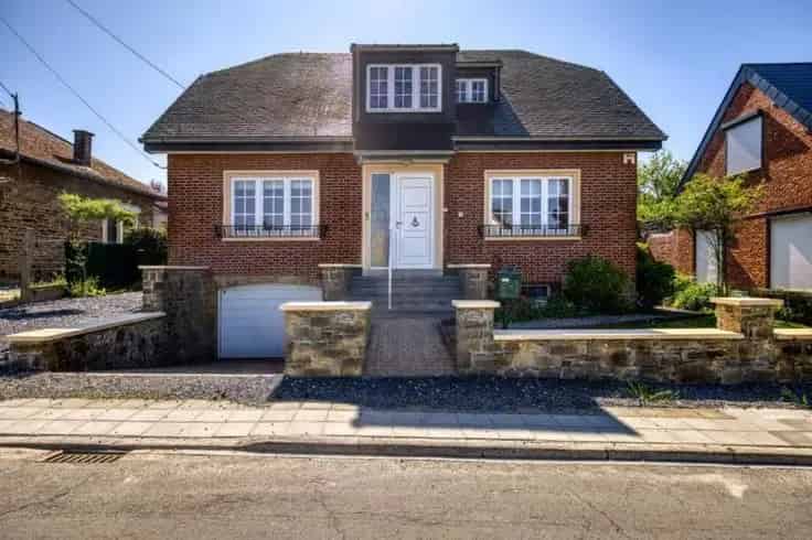 Villa te Koop Nabij Namur 3 slaapkamers Tuin Garage