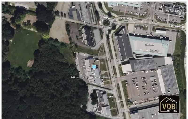 Commercieel gebouw op toplocatie geschikt voor vele doeleinden: kantoor, kleinhandel, groothandel...