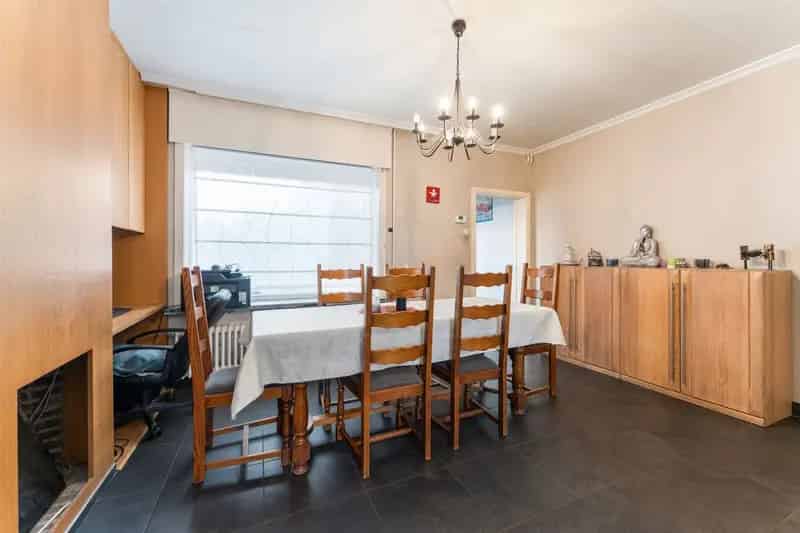 Instapklare gezinswoning met 3 slaapkamers en tuin