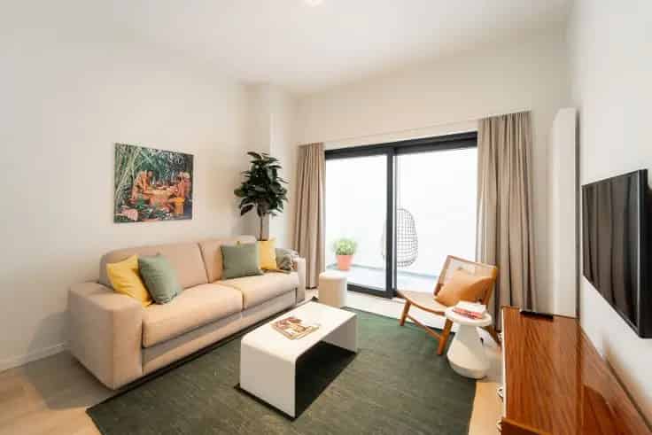 Gerenoveerde Starterwoning Oud Berchem 3 Slaapkamers Koer
