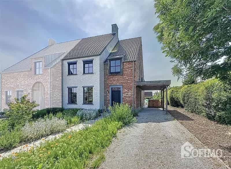 Energiezuinige woning te Roeselare met 3 slaapkamers en tuin