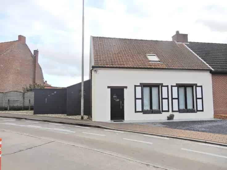 Huis Te Koop Meulebeke: Instapklare Halfopen Woning