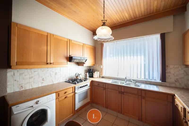 Te renoveren woning in centrum Menen