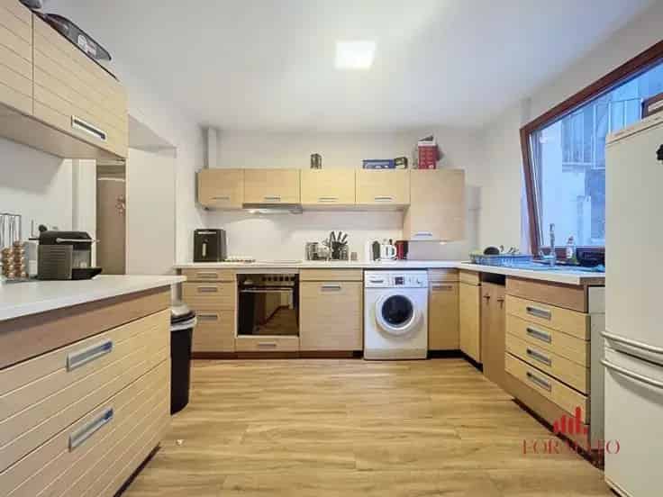 Duplex Te Koop