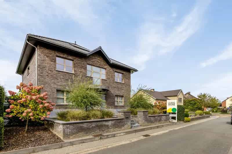 Statige, energiezuinige villa met 3 slaapkamers.
