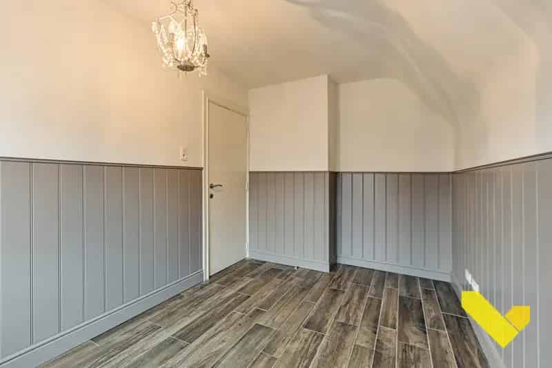 Prachtige (Kangoeroe)Woning In Het Centrum Van Dessel!!
