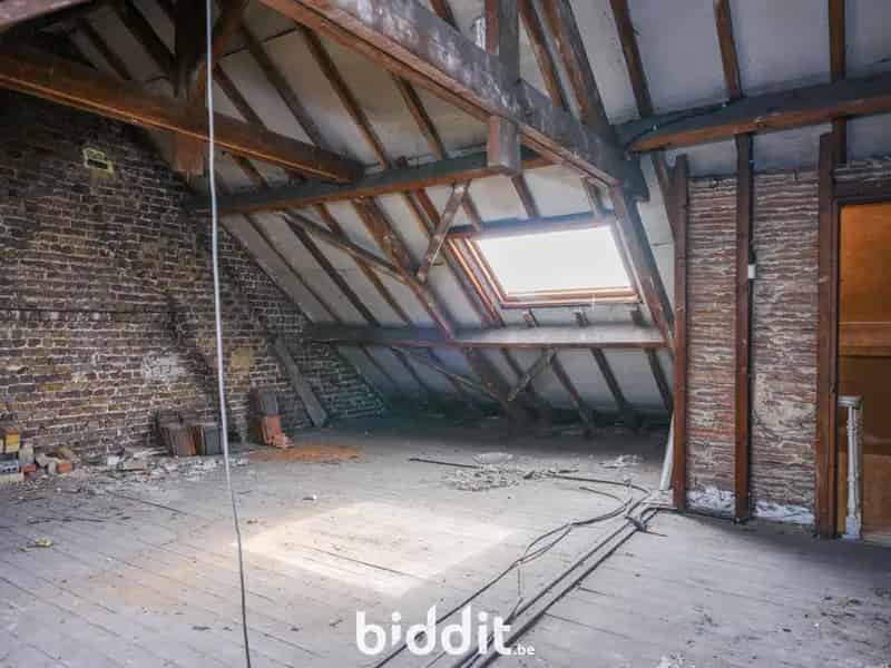 TE RENOVEREN HERENHUIS