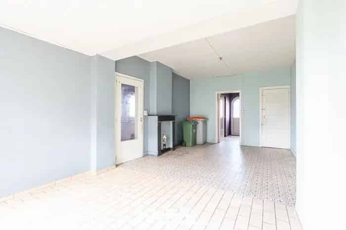 TE RENOVEREN WONING MET TUIN