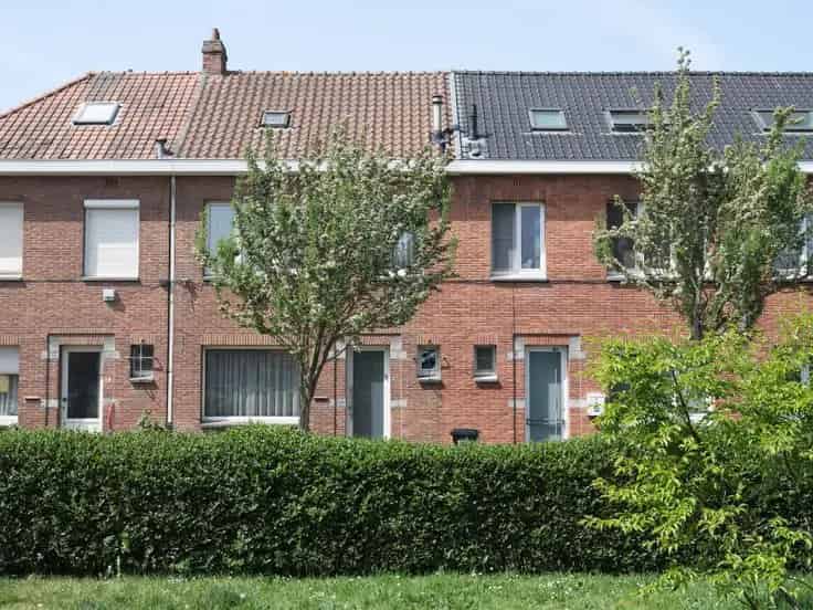 Huis Te Koop Gent: Ruime Rijwoning nabij UZ Gent