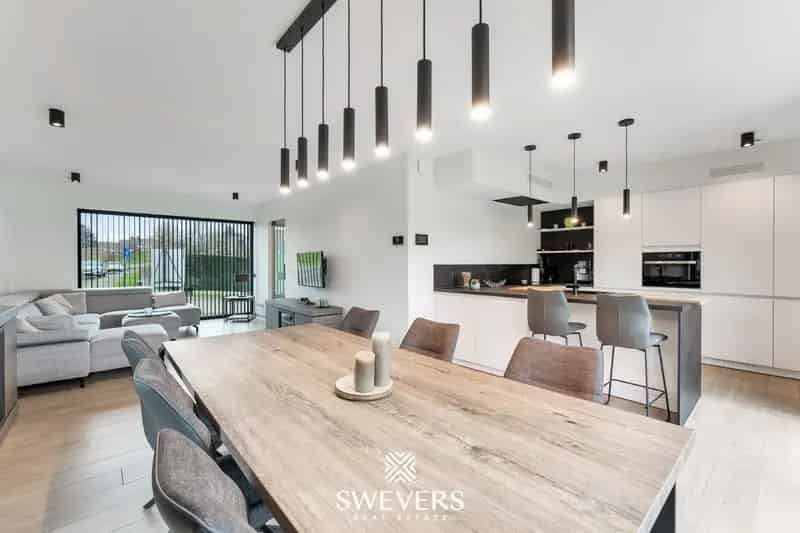 Ruim en energiezuinige nieuwbouwwoning in rustige straat te Borgloon