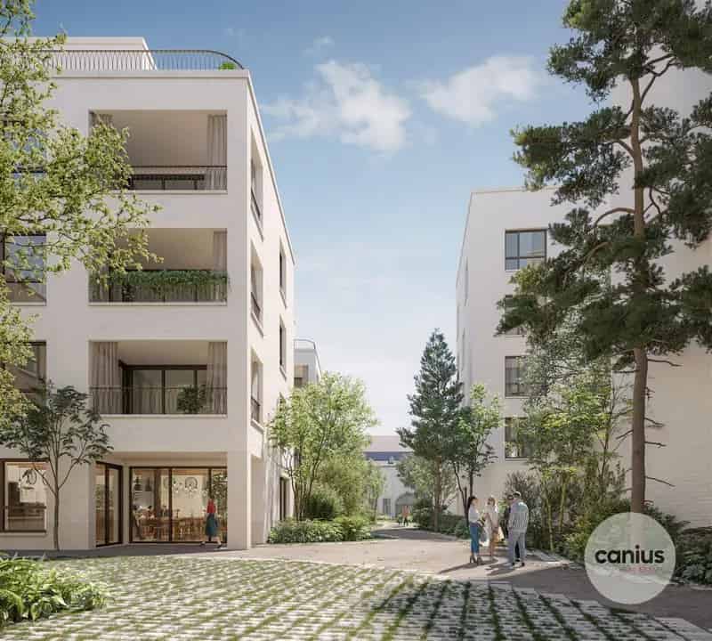 COMMERCIEEL TE KOOP IN SINT-TRUIDEN
