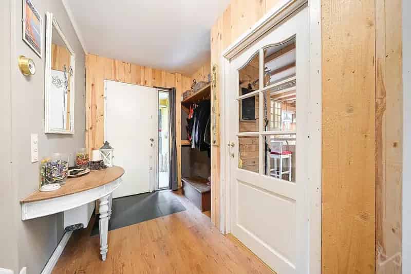 Huis met vijf slaapkamers in Braine-l'Alleud