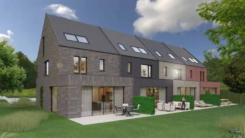 BOUWGROND VOOR 4 WONINGEN (VERGUND)