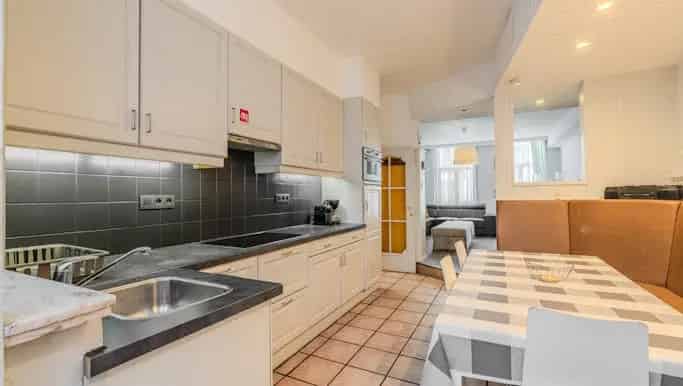 Opbrengsteigendom te koop in edmond laponstraat 11, Oostende - Dewaele