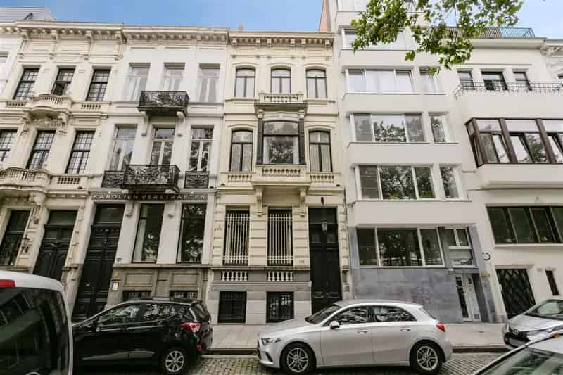 Luxe herenwoning in het hart van Antwerpen – Ideaal voor Airbnb of B&B concept.