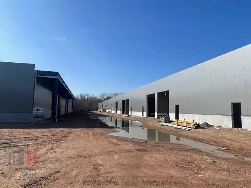 Nieuwbouw bedrijfsgebouw te koop in Brugge