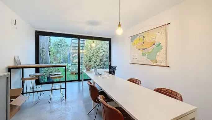 Kantoor te huur Kortrijk 100m² nabij R8 en E17