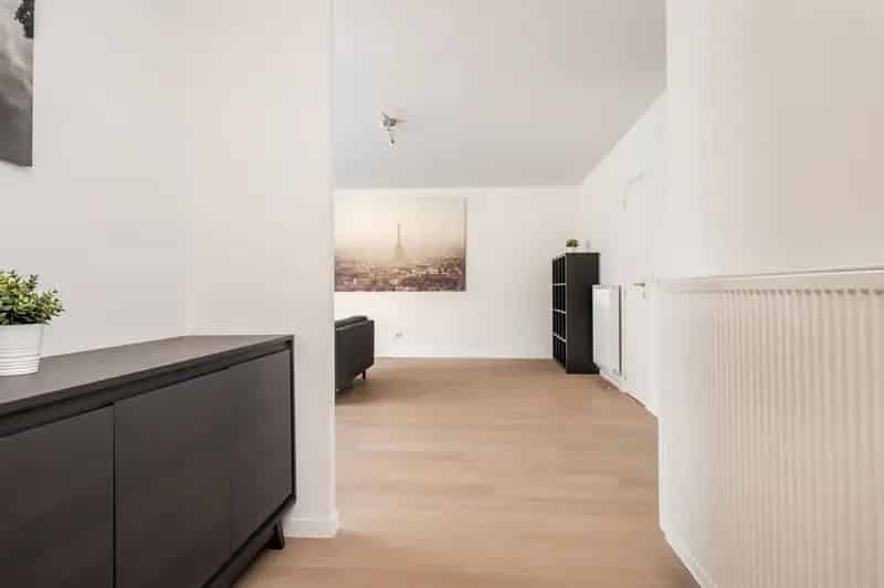Prachtig recent 2 slaapkamer appartement in de Europese wijk