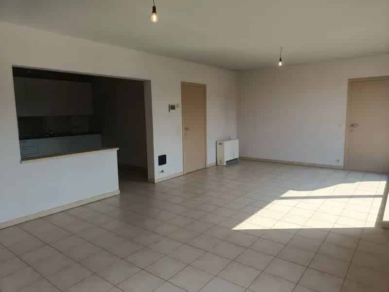 Ruim appartement met 3 slaapkamers in centrum Aartrijke