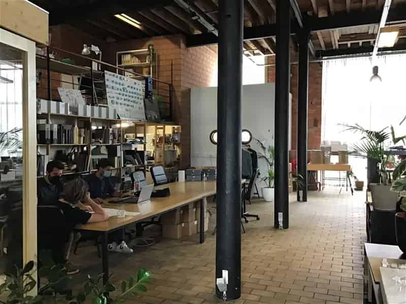 Gelijkvloers Loftkantoor in de Voorhaven