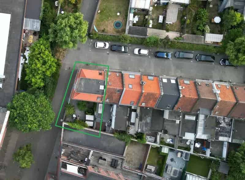 Energiezuinige (EPC B) halfopen eengezinswoning met aangename tuin, op centrale locatie te 2020 Antwerpen.