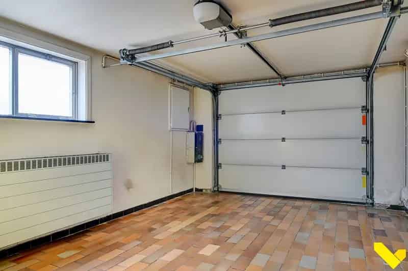 Te Renoveren Starterswoning Met Centrale Ligging.