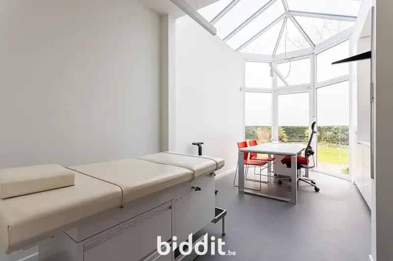 RUIME WONING MET PRAKTIJKRUIMTE