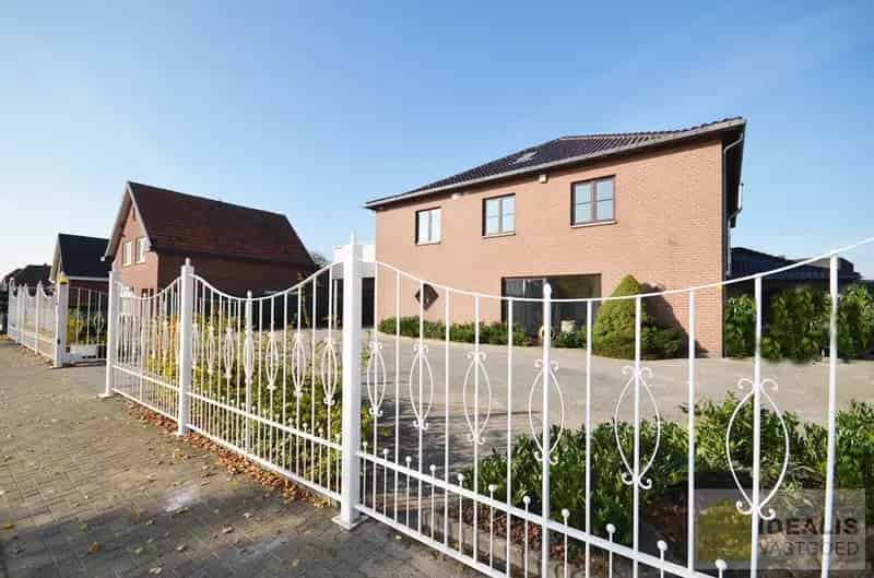 Appartement te koop Peer 70m2 2 slaapkamers terras autostaanplaats