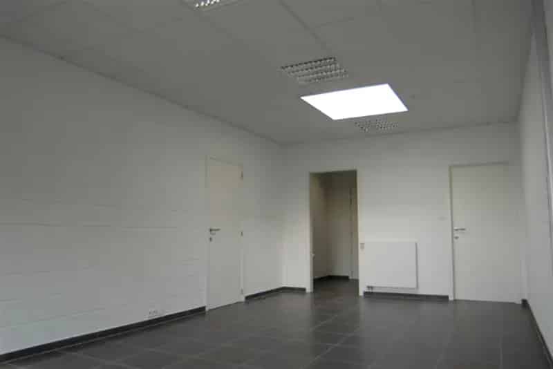 RECENTE KANTOREN VAN 90M²