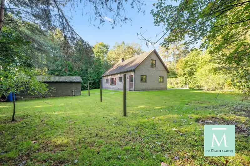Huis te huur Keerbergen: Op te frissen woning met grote tuin en garage