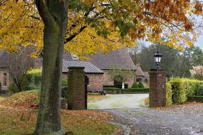 Uitzonderlijke villa met een unieke ligging (landbouw)