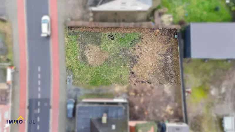 Mooi perceel bouwgrond geschikt voor een vrijstaande woning!