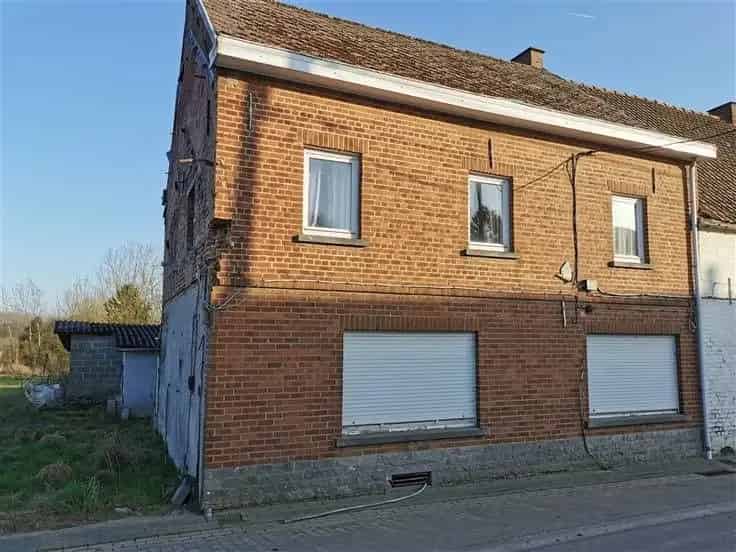 Huis Te Koop: Landelijke 3-Gevelwoning Te Renoveren
