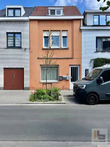 Rijwoning te Huur Dampoort - Opbrengsteigendom